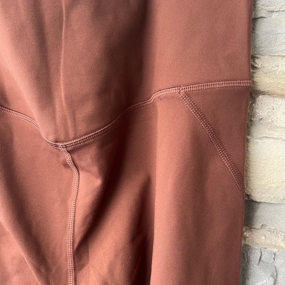 Girlfriend Collective Compressive High-Rise Leggings - Picture 7 of 8